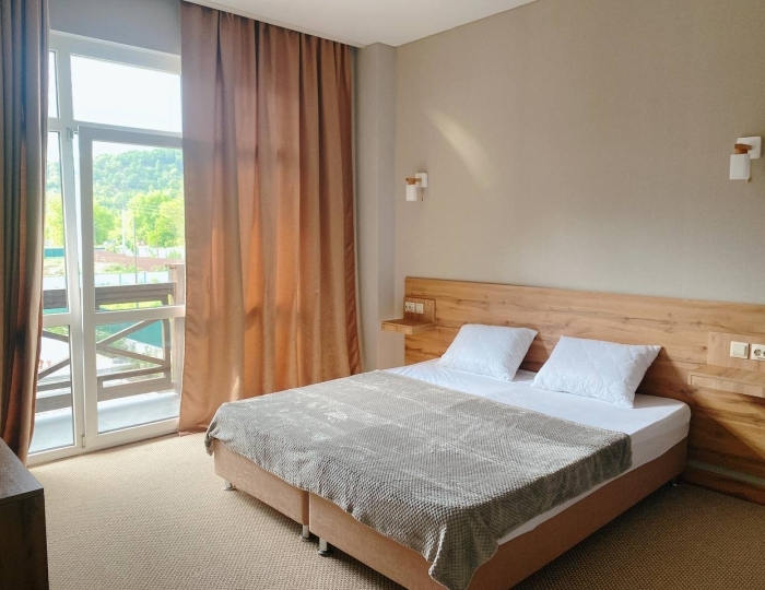 Супериор 3-местный 1-комнатный в Каменном корпусе - Отель «Глория» Лдзаа