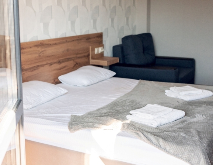 Супериор 3-местный 1-комнатный в Каменном корпусе - Отель «Глория» Лдзаа